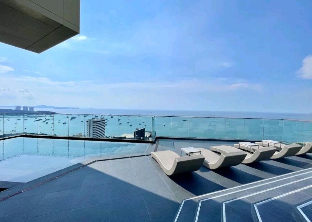Edge Central Pattaya Condo Esterno foto